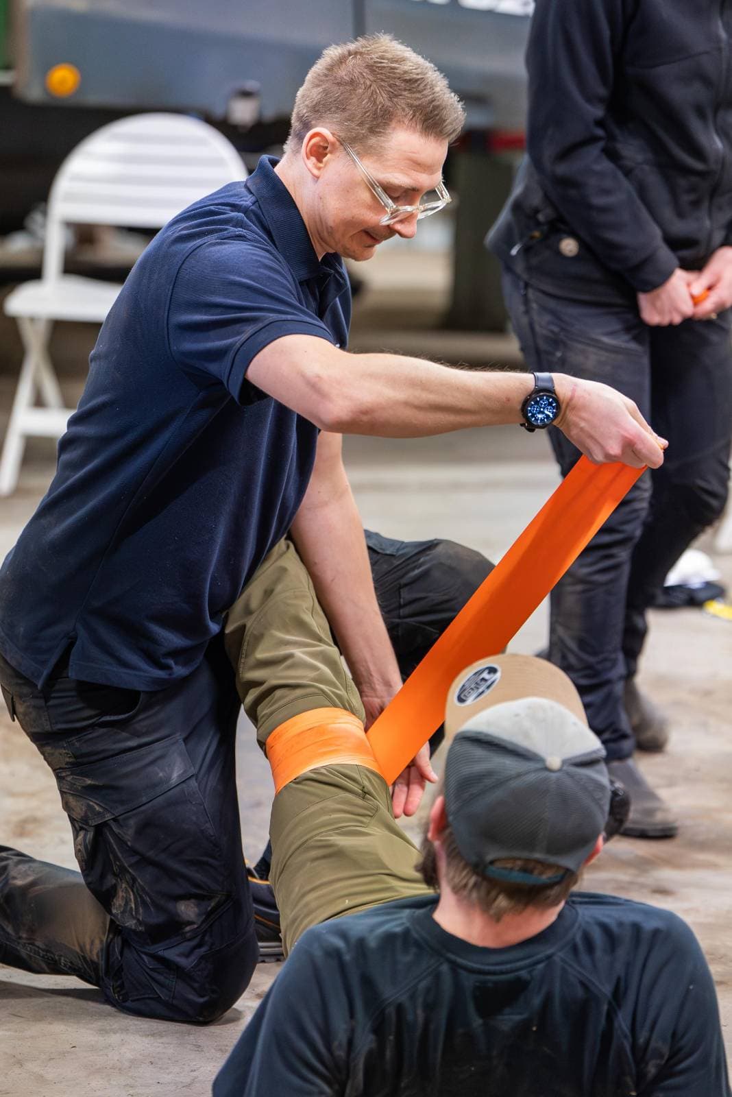 Tourniquet application during hands-on practice